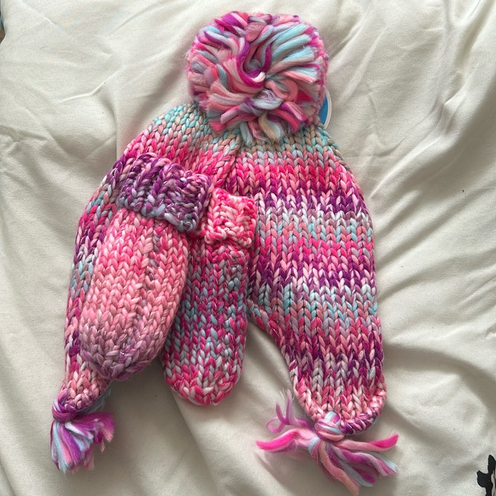 THE CHILDREN PLACE Hat and mittens set